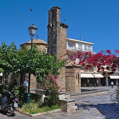 Citysea Fusion, Elegant Gem Minutes From The Beach Calamata Exterior foto