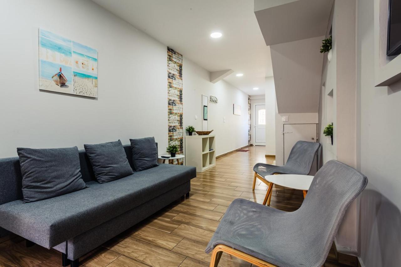 Citysea Fusion, Elegant Gem Minutes From The Beach Calamata Exterior foto