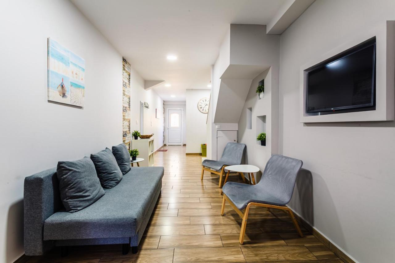 Citysea Fusion, Elegant Gem Minutes From The Beach Calamata Exterior foto